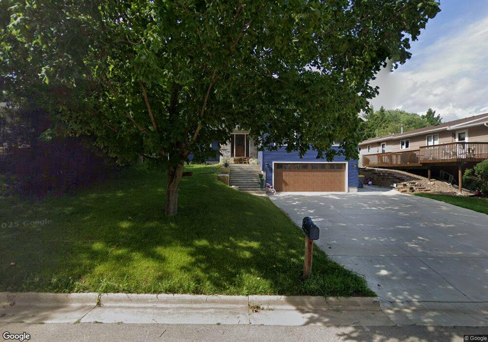 510 N 4th St, La Crescent, MN 55947 - photo 1