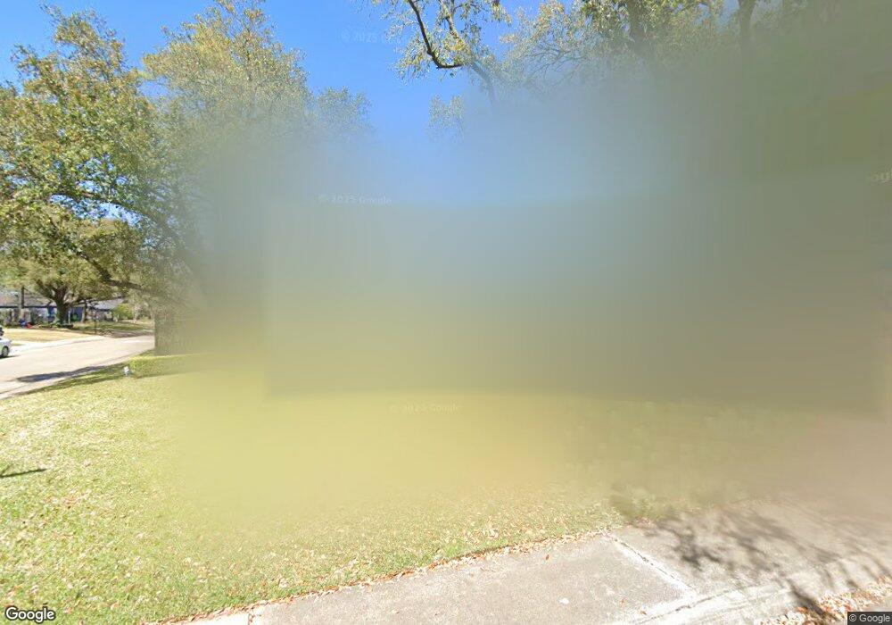 10326 Holly Springs Dr, Houston, TX 77042 - photo 1