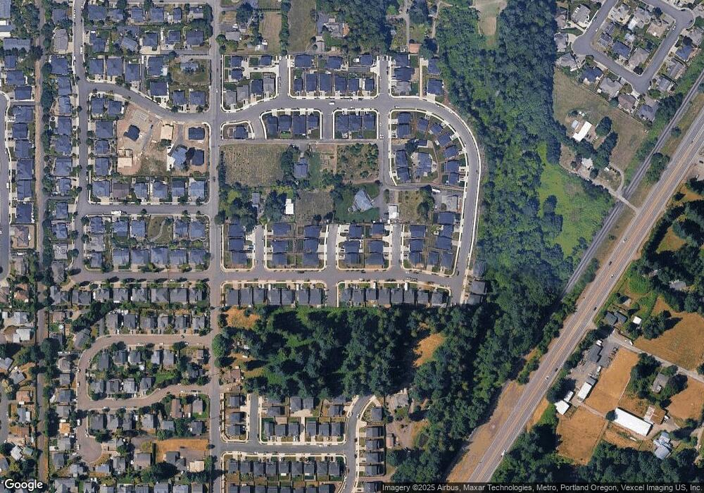 1544 N Spruce St, Canby, OR 97013 - photo 1