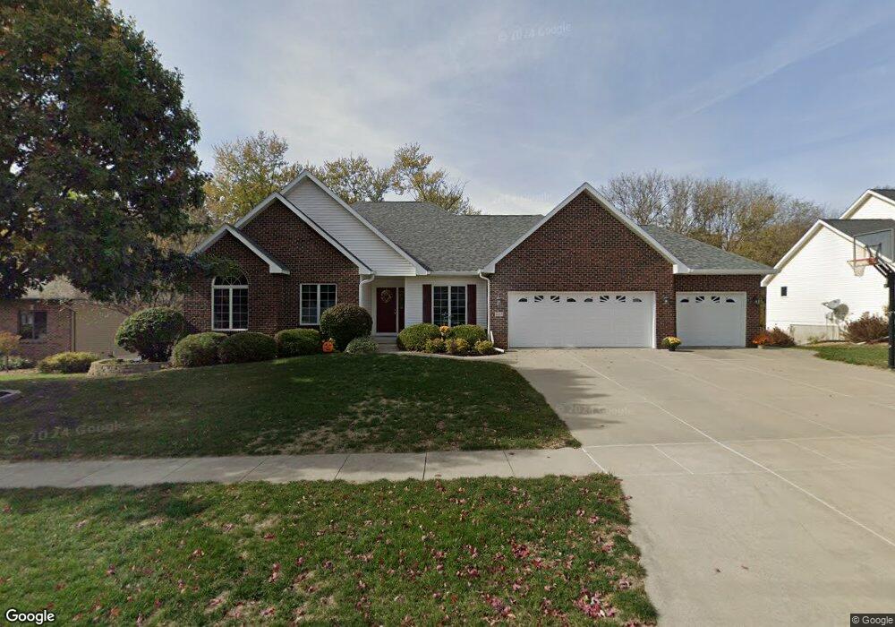 507 E 28th St S, Newton, IA 50208 - photo 1