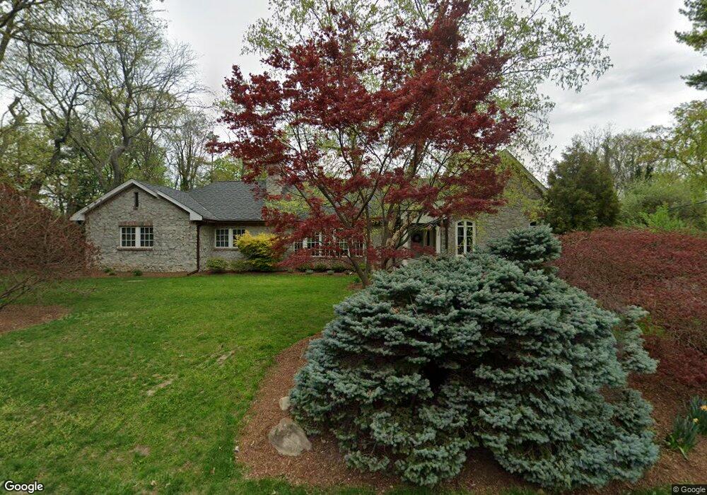 102 Country Club Dr, Port Washington, NY 11050 - photo 1