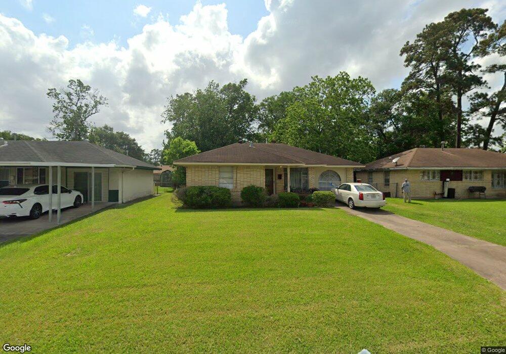 10445 Wolbrook St, Houston, TX 77016 - photo 1