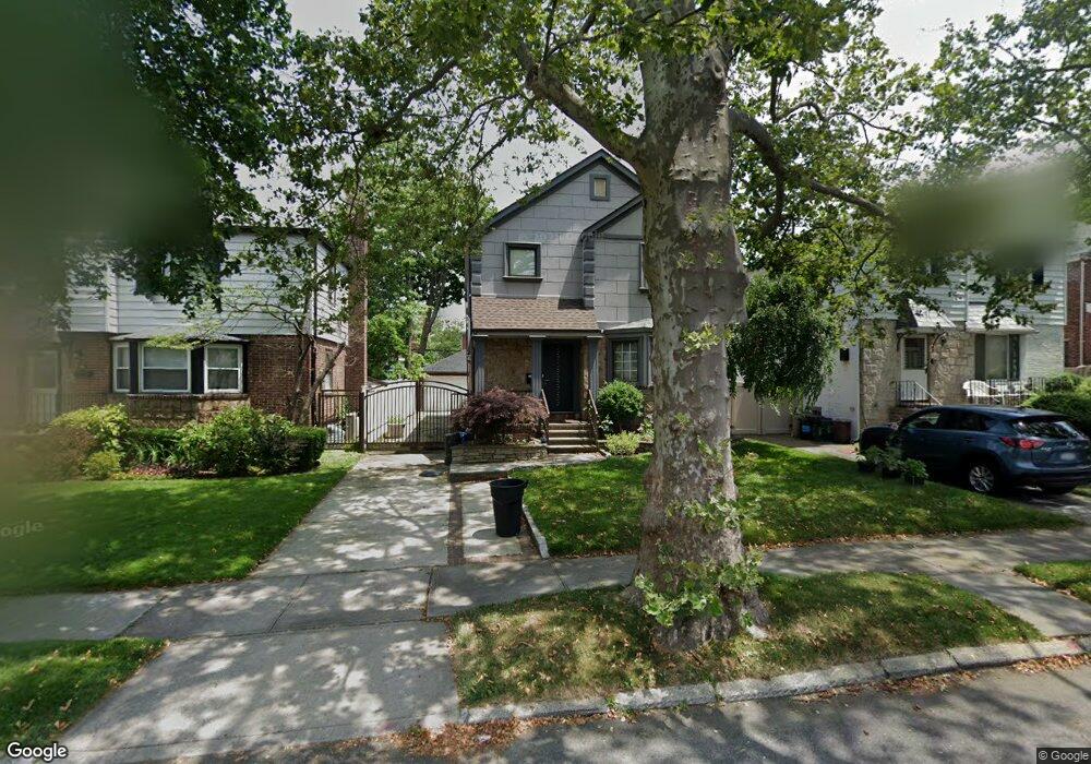 8125 190th St, Hollis, NY 11423 - photo 1