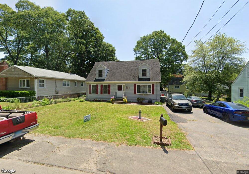 203 Pitt St, Bridgeport, CT 06606 - photo 1