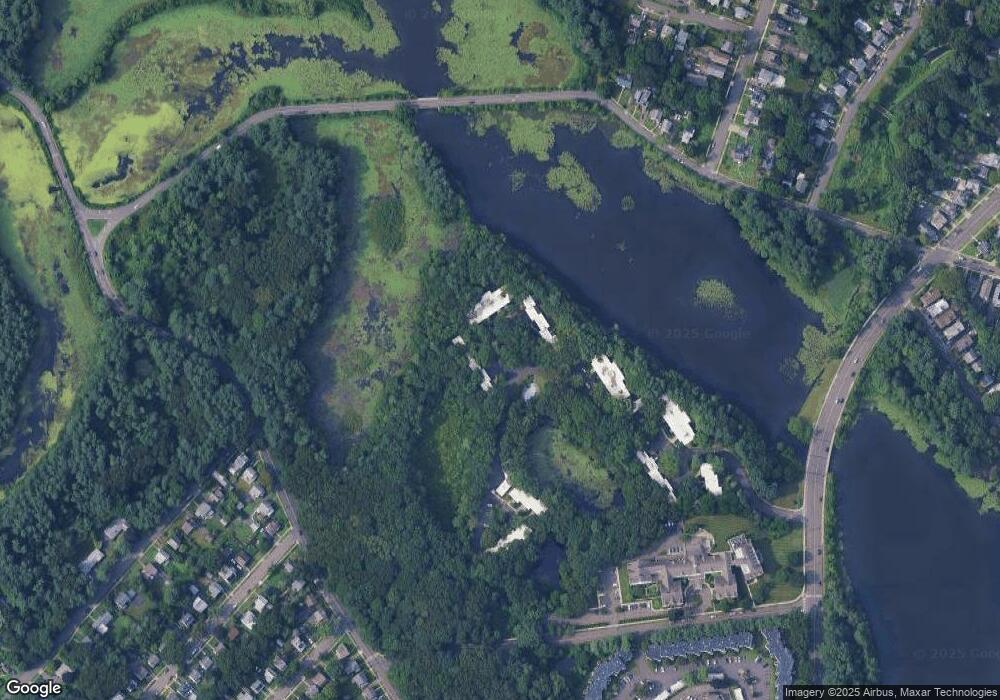 66 N Lake Dr unit A1, Hamden, CT 06517 - photo 1