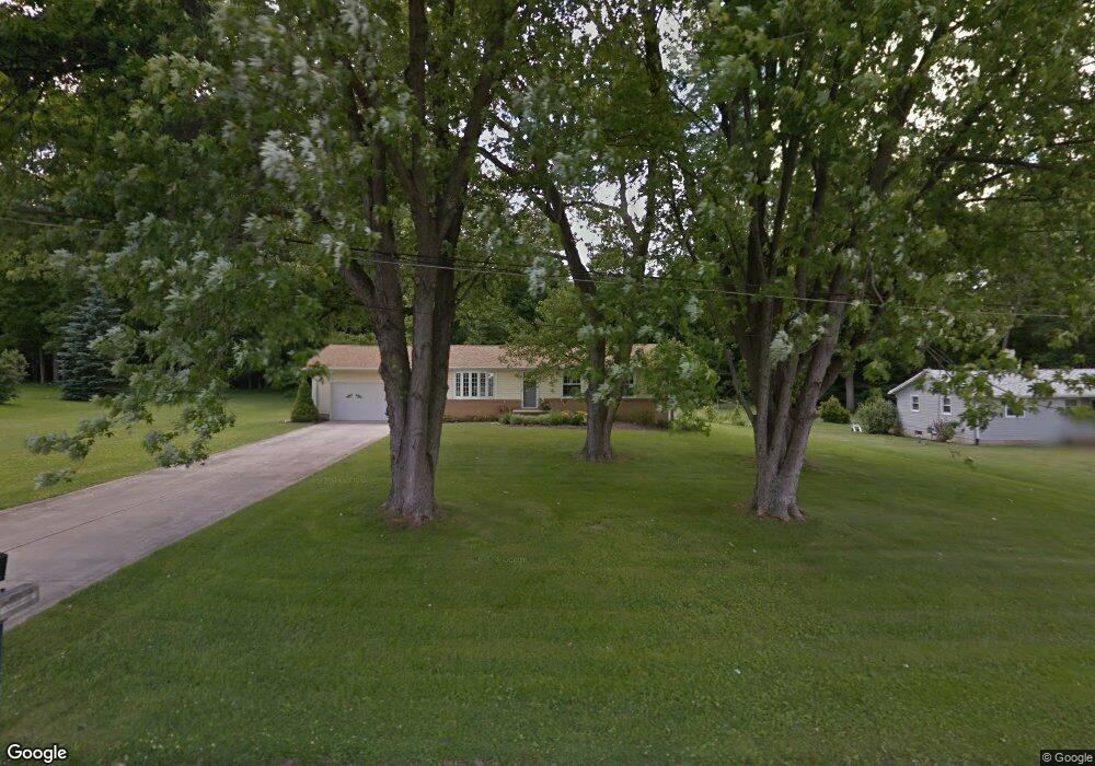 1052 Marianna Dr, Mansfield, OH 44903 - photo 1