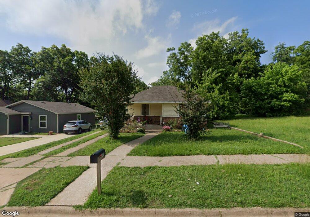 408 W Elm St, Denison, TX 75020 - photo 1