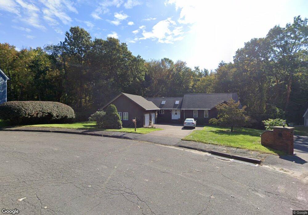 73 Country Club Woods Cir, Waterbury, CT 06708 - photo 1