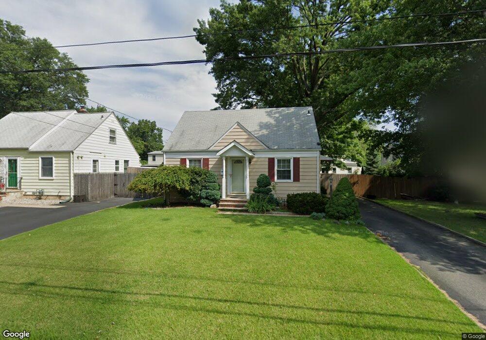 335 Howard Ave, Middlesex, NJ 08846 - photo 1