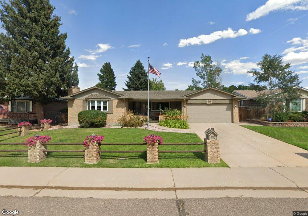 644 Ouray Way, Aurora, CO 80011 - photo 1