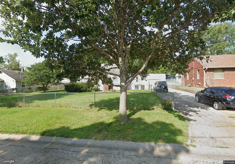 3828 42nd St, Des Moines, IA 50310 - photo 1