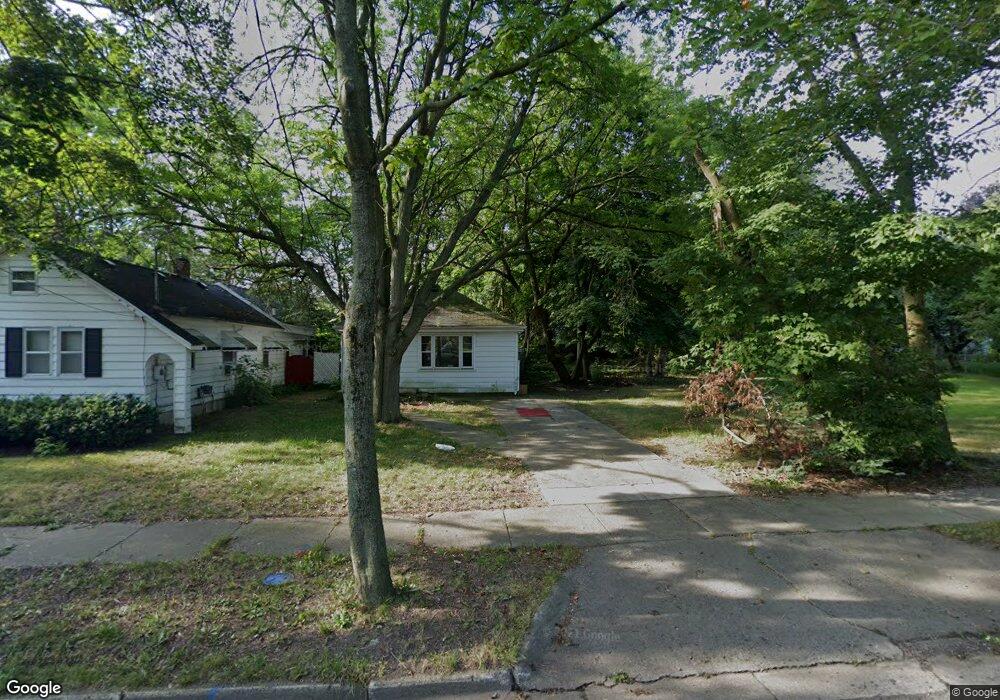 1225 W Maple St, Lansing, MI 48915 - photo 1