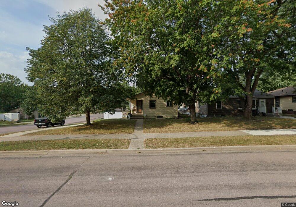 1220 S Washington St, New Ulm, MN 56073 - photo 1