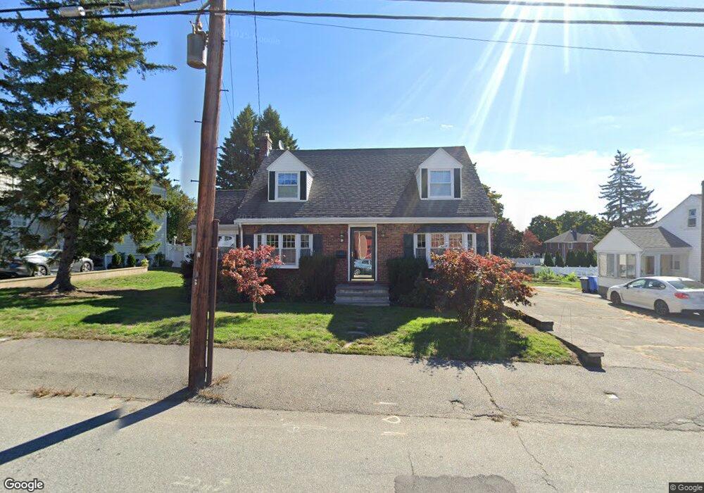 68 Willow St, Waltham, MA 02453 - photo 1