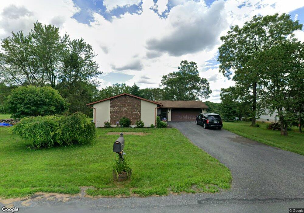 1256 Greenway Ln, Kunkletown, PA 18058 - photo 1