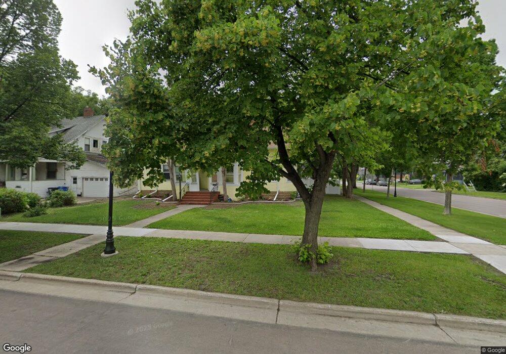 1042 11th St N, Fargo, ND 58102 - photo 1