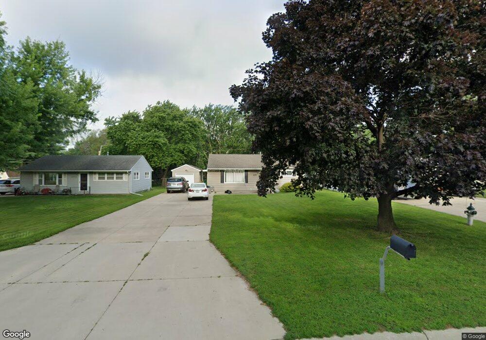2217 Bridge Ave, Albert Lea, MN 56007 - photo 1