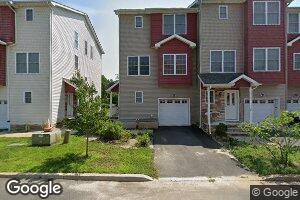 16 Bove Ln, Lakehurst, NJ 08733