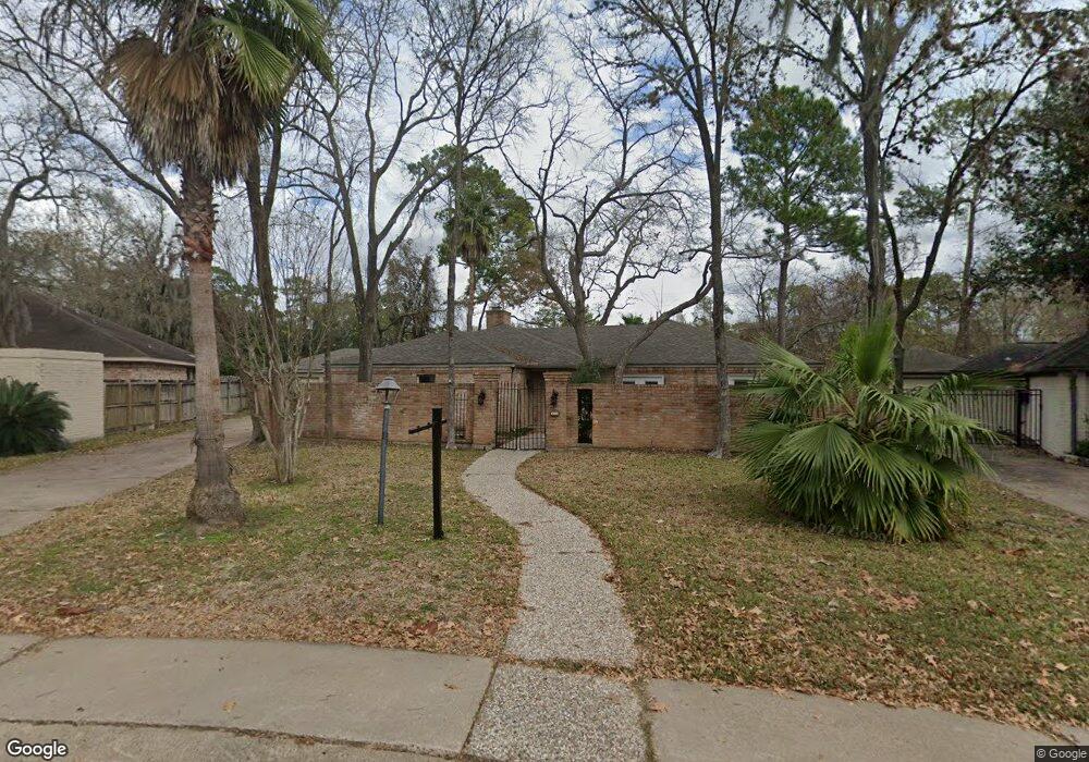 11 Briar Hill Dr, Houston, TX 77042 - photo 1