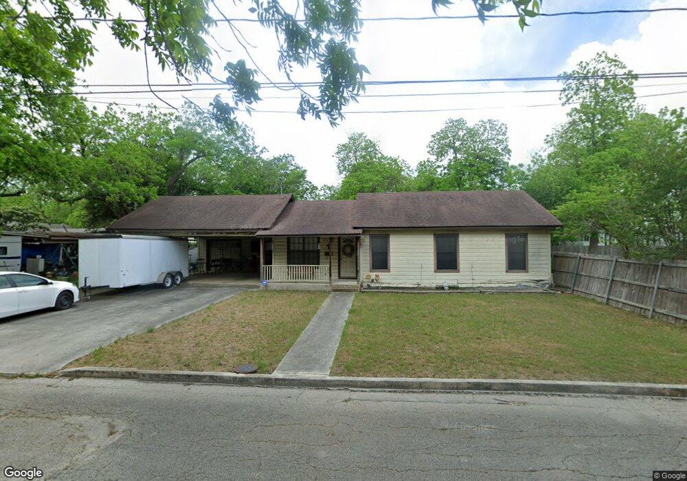 802 Peach St, Seguin, TX 78155 - photo 1