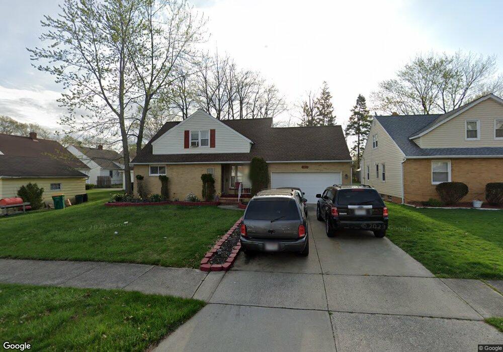 5049 Clement Ave, Maple Heights, OH 44137 - photo 1