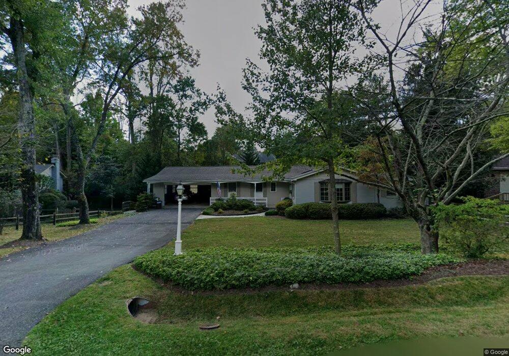 8020 Cindy Ln, Bethesda, MD 20817 - photo 1