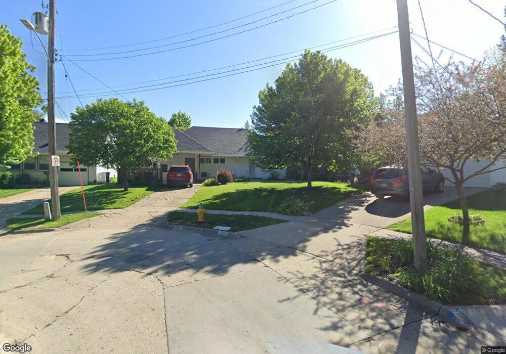 1143 Cummins Cir, Des Moines, IA 50311 - photo 1