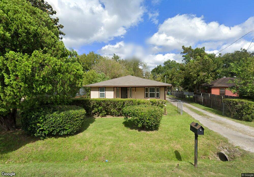 7001 Kittridge St, Houston, TX 77028 - photo 1