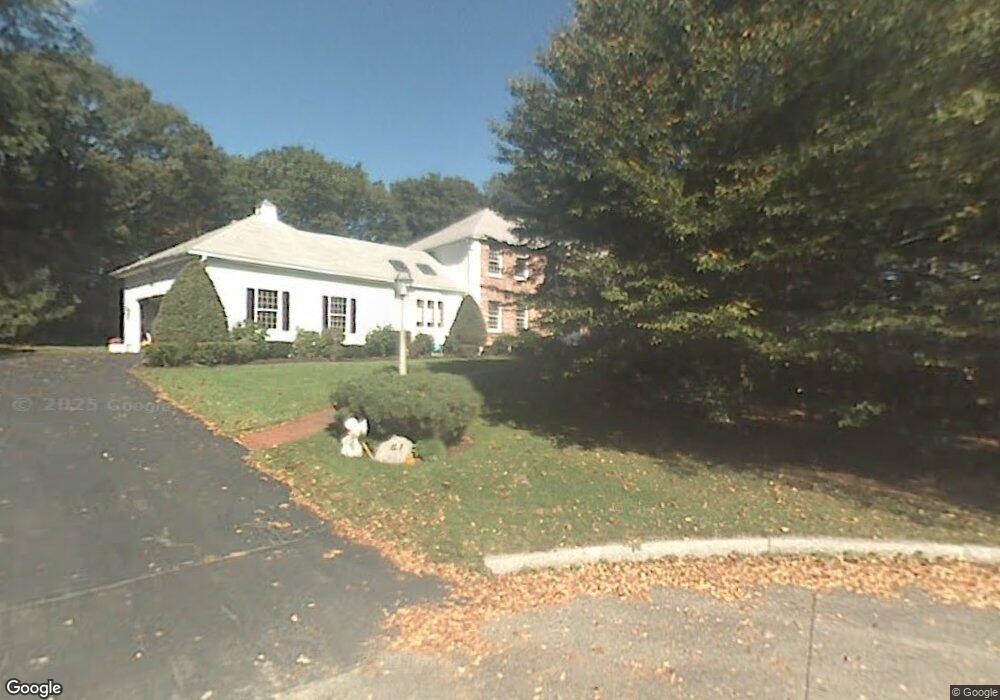 41 Deerfield Dr, Milton, MA 02186 - photo 1