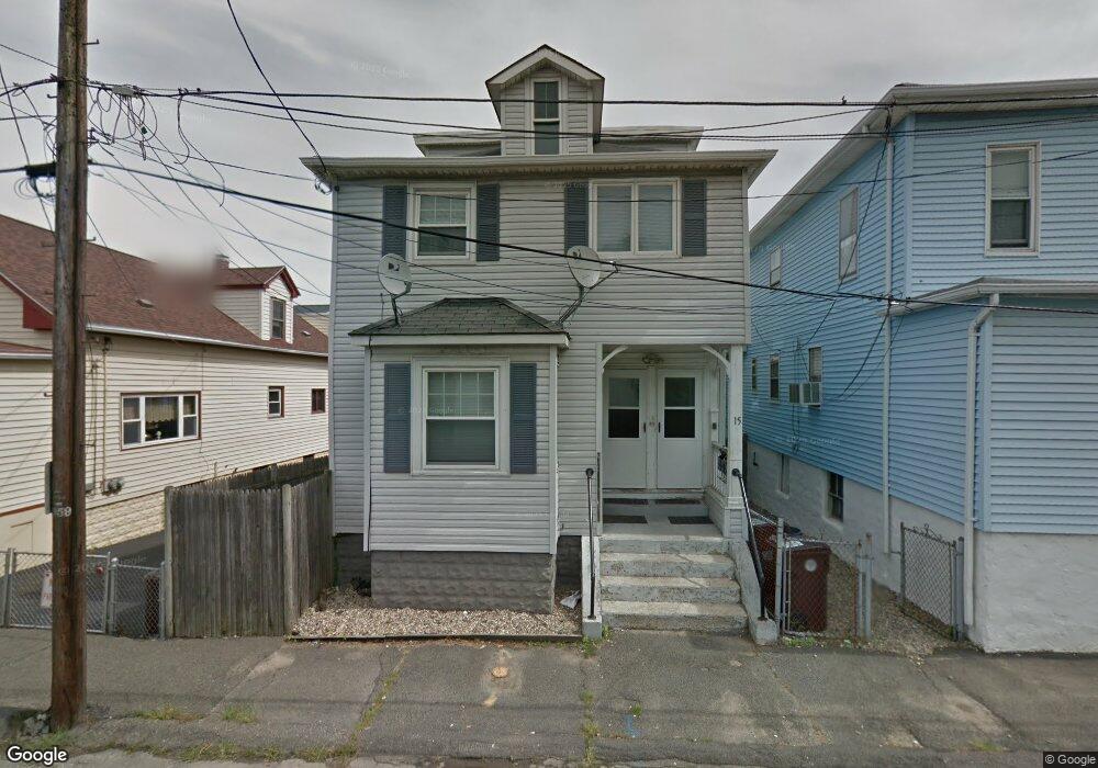 15 Avon St, Revere, MA 02151 - photo 1