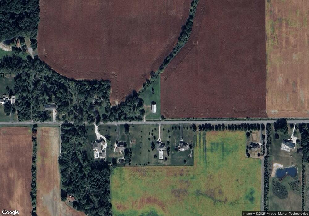 9535 Warnick Rd, Frankenmuth, MI 48734 - photo 1