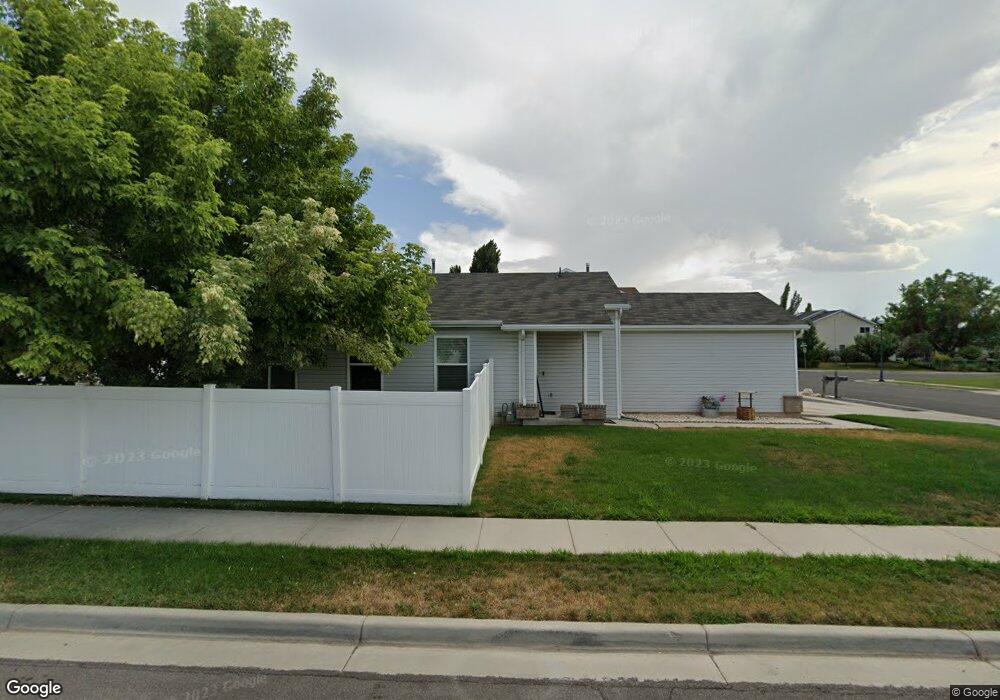 2194 N 2225 W, Clinton, UT 84015 - photo 1