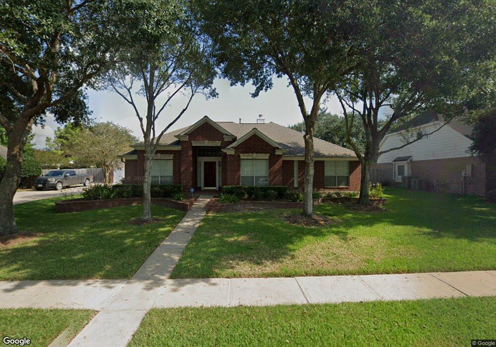 1105 Bob White Dr, Friendswood, TX 77546 - photo 1