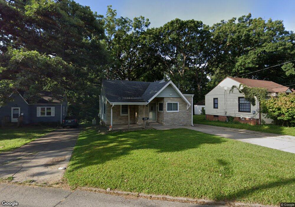 2620 Adams Ave, Des Moines, IA 50310 - photo 1