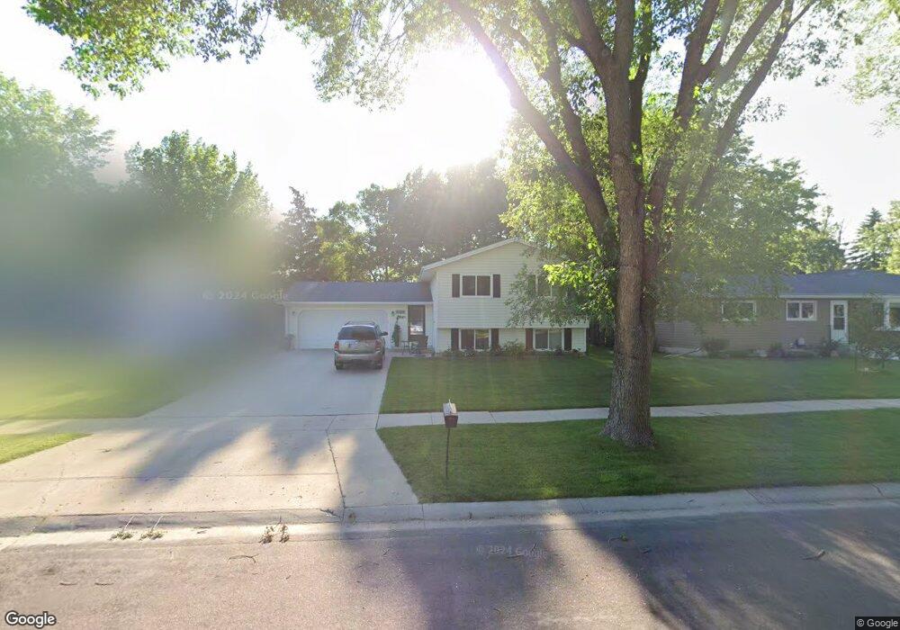 1913 18th St S, Fargo, ND 58103 - photo 1