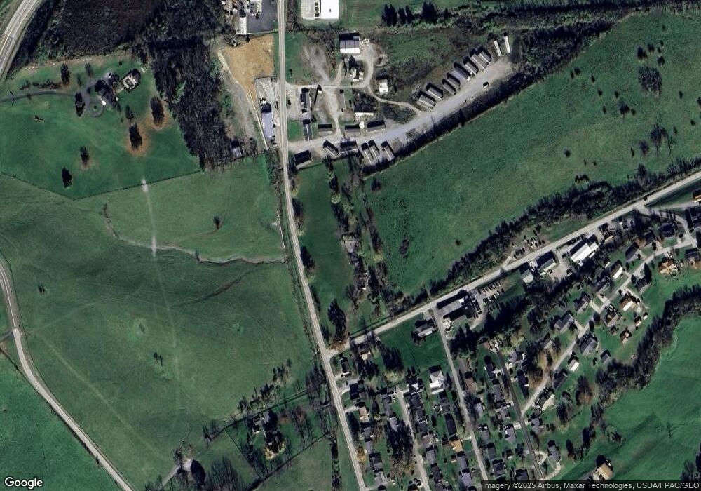 1018 W Water St, Flemingsburg, KY 41041 - photo 1