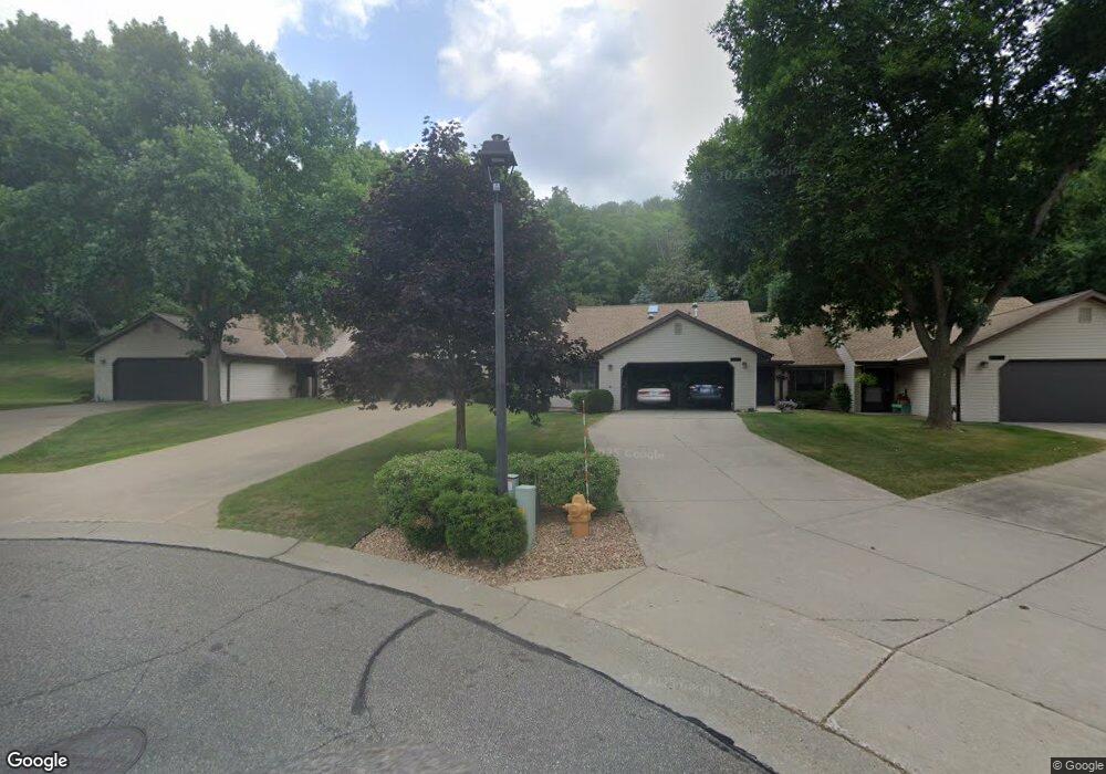 1618 Cobblestone Ct, Red Wing, MN 55066 - photo 1