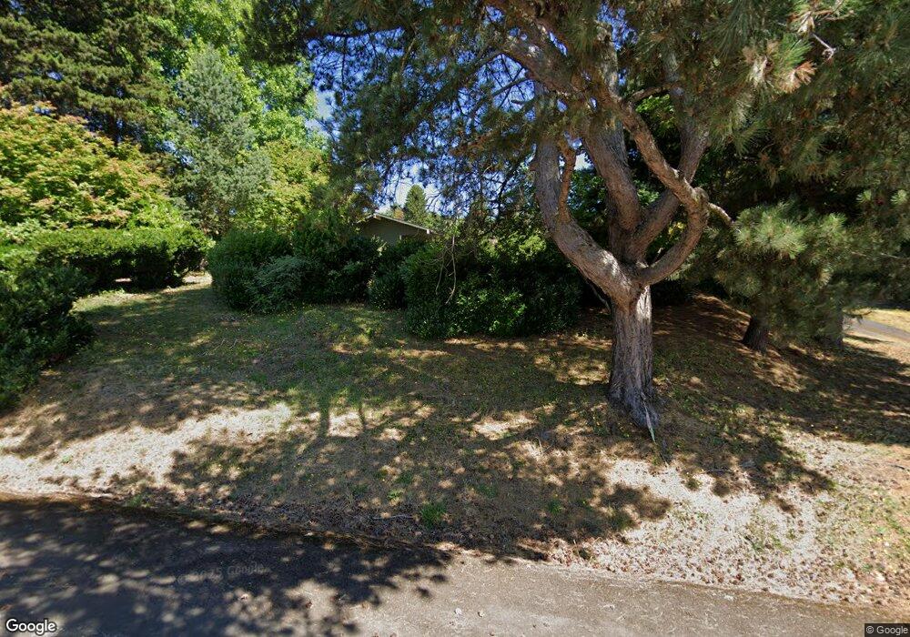 1140 SW 9th St, Dundee, OR 97115 - photo 1