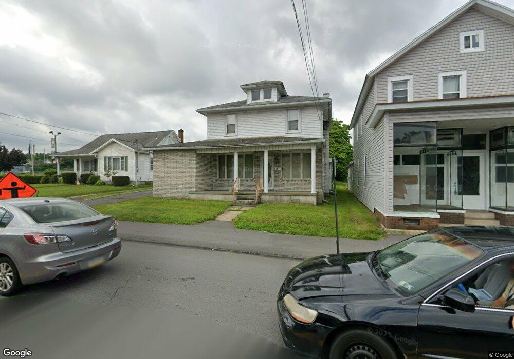 423 Main St, Dupont, PA 18641 - photo 1