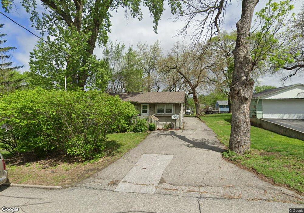 228 E Payton Ave, Des Moines, IA 50315 - photo 1