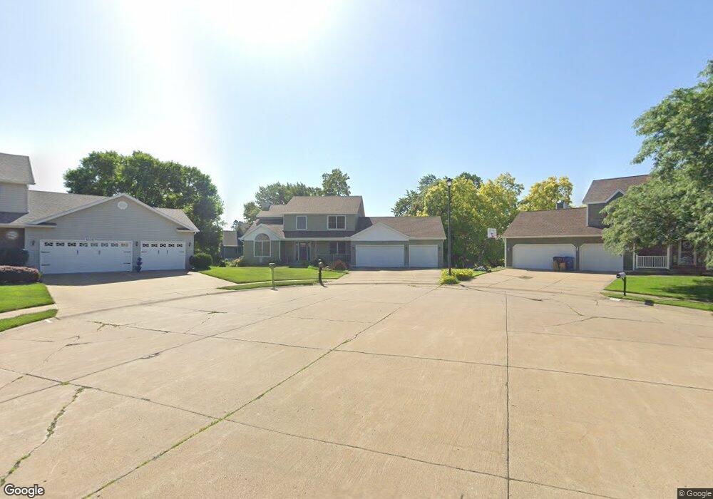 2115 Regency Ct, Davenport, IA 52806 - photo 1
