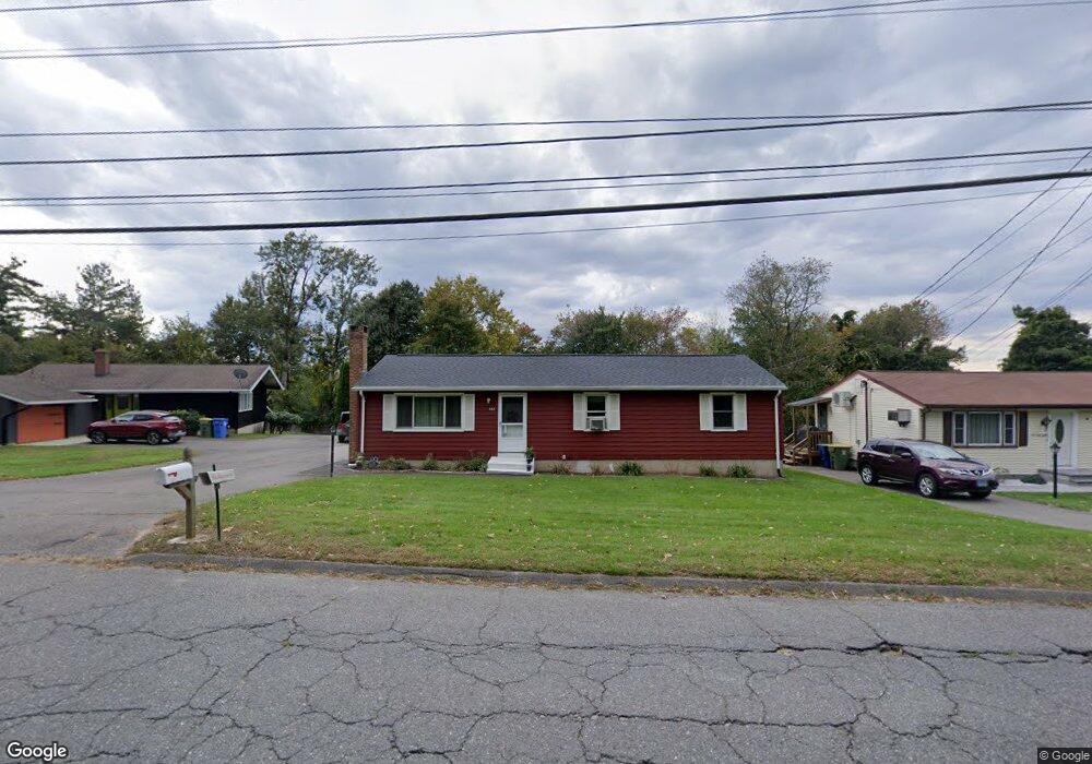 666 Oronoke Rd, Waterbury, CT 06708 - photo 1