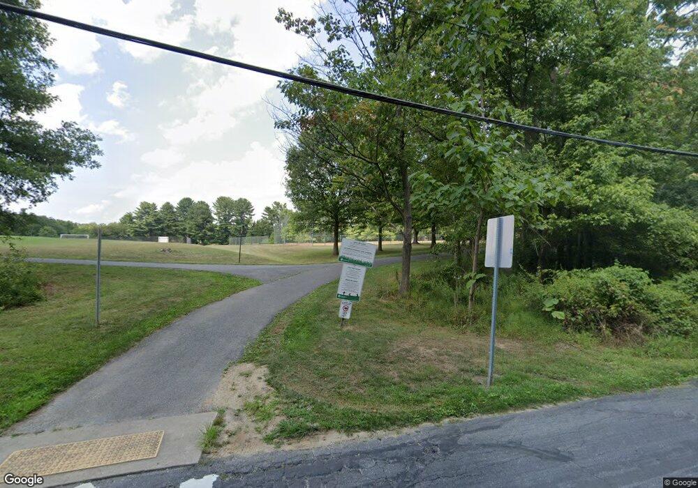 1920 Queensguard Rd, Silver Spring, MD 20906 - photo 1