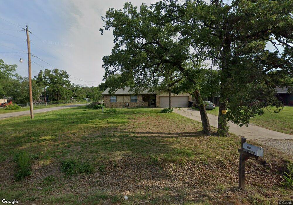 1520 Tanglewood Dr, Azle, TX 76020 - photo 1