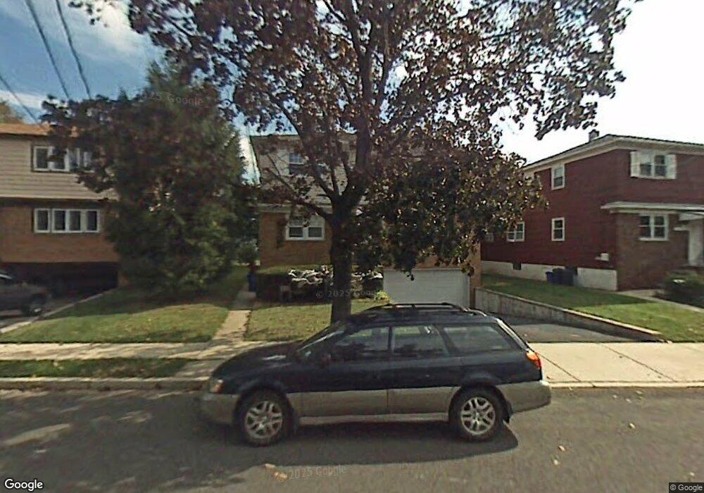 526 Anthony Ct unit 2nd Fl, Lyndhurst, NJ 07071 - photo 1