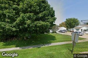 325 N Woodlawn Rd, Creston, IL 60113