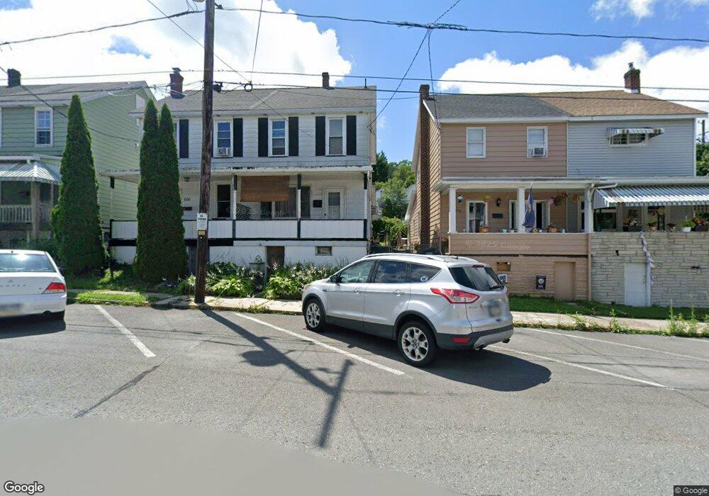 602 E Bertsch St, Lansford, PA 18232 - photo 1