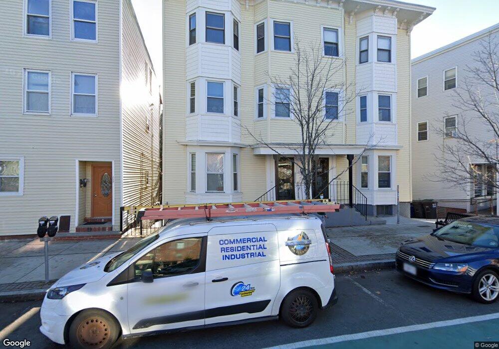 354 Somerville Ave unit 3, Somerville, MA 02143 - photo 1