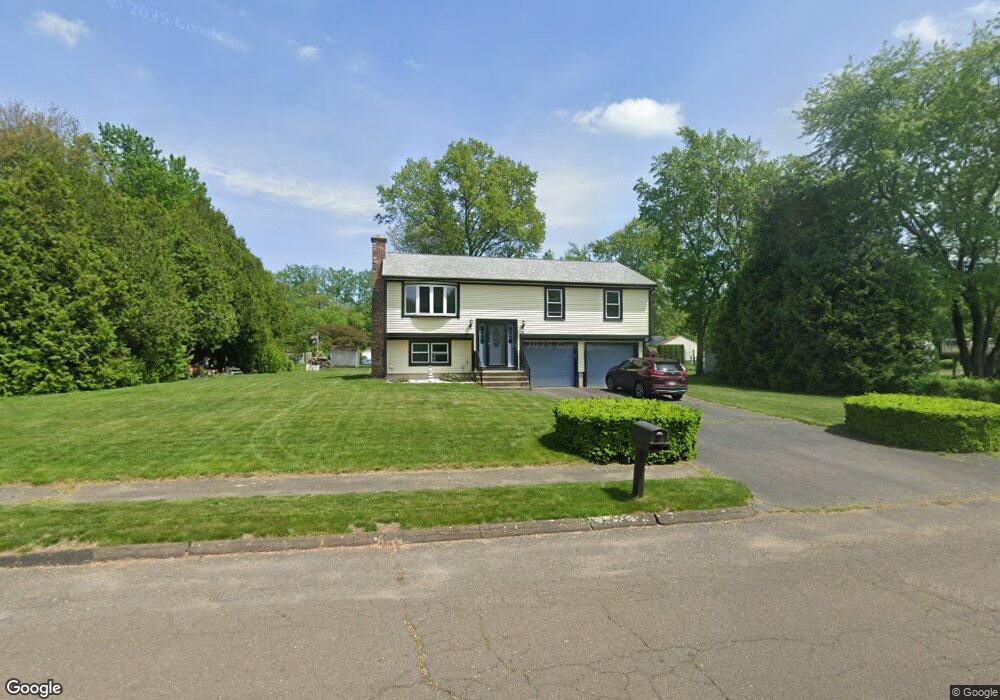 6 Tamarack Ln, Feeding Hills, MA 01030 - photo 1