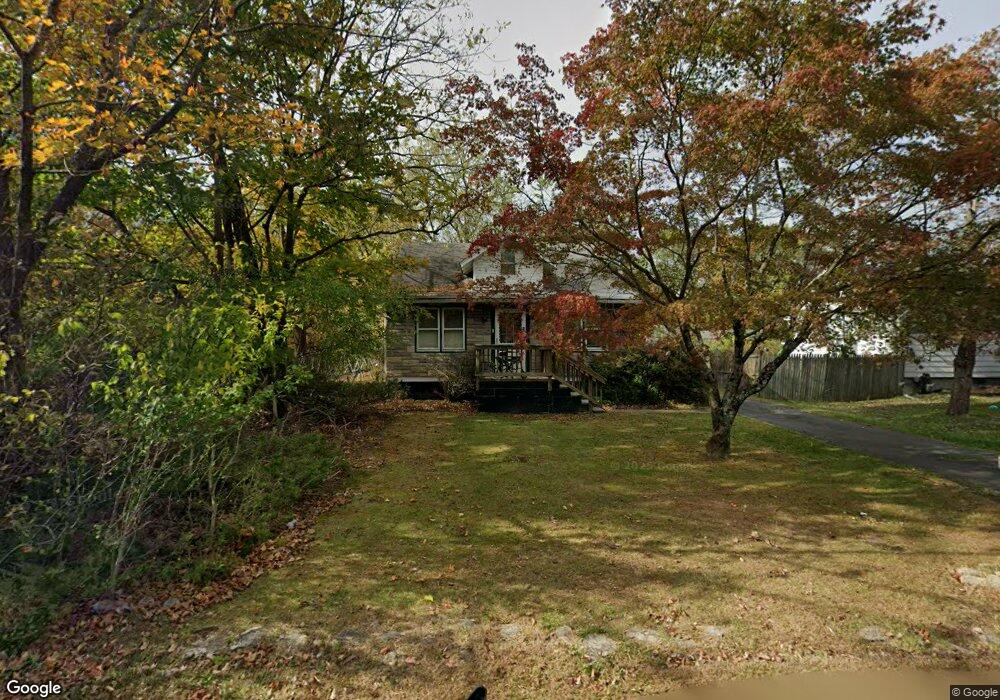 222 Saddle River Rd, Airmont, NY 10952 - photo 1